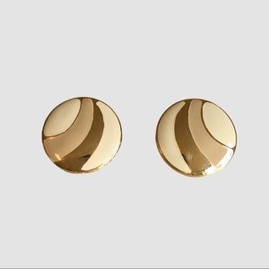 Vintage Gold Round Clip Earrings
